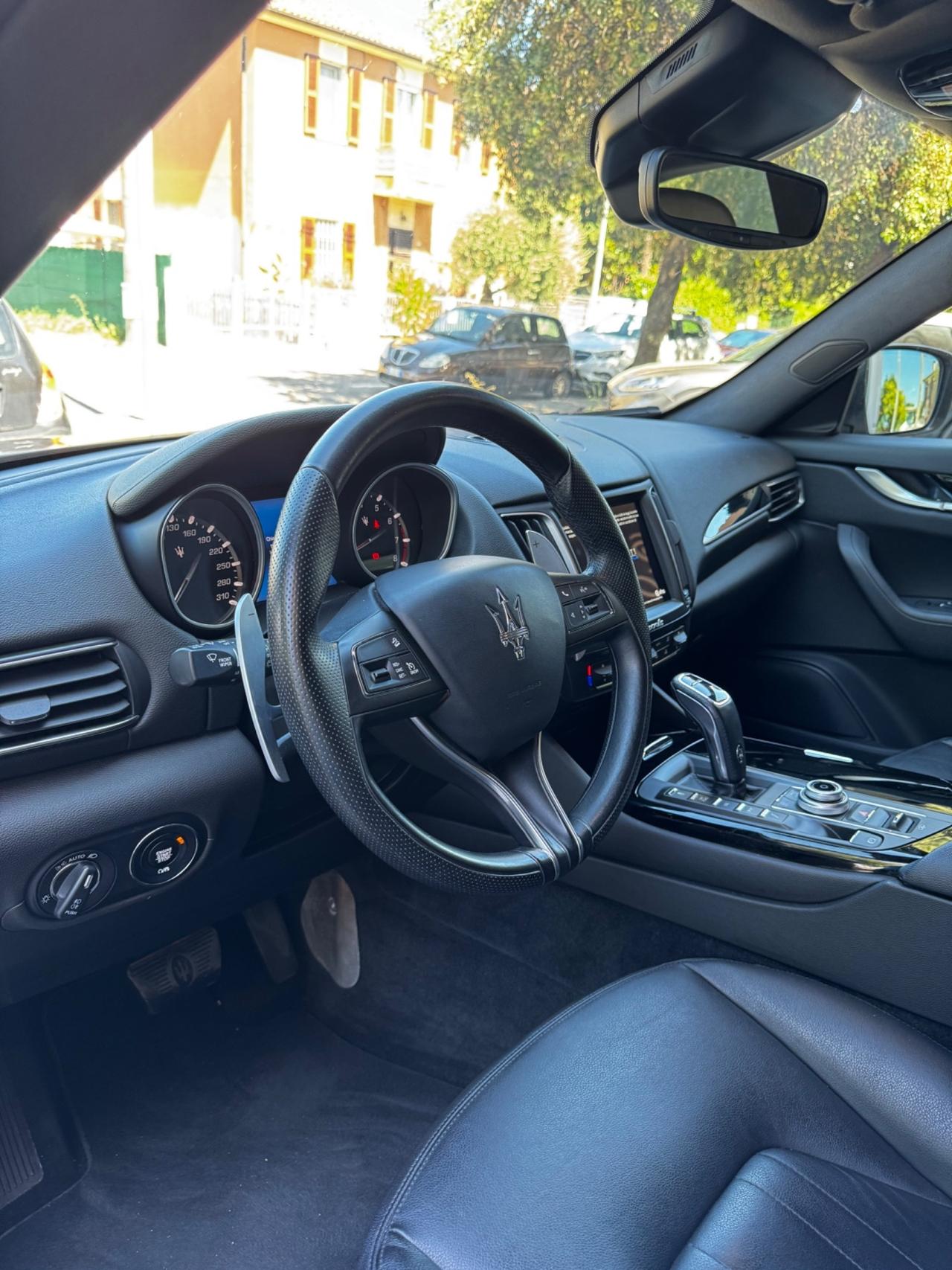 Maserati Levante V6 AWD Gransport