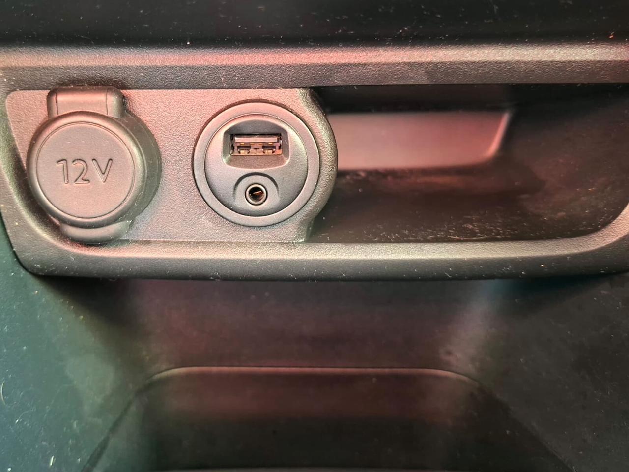 2015 Peugeot 2008 1.6 BlueHDi 100cv Black Matt