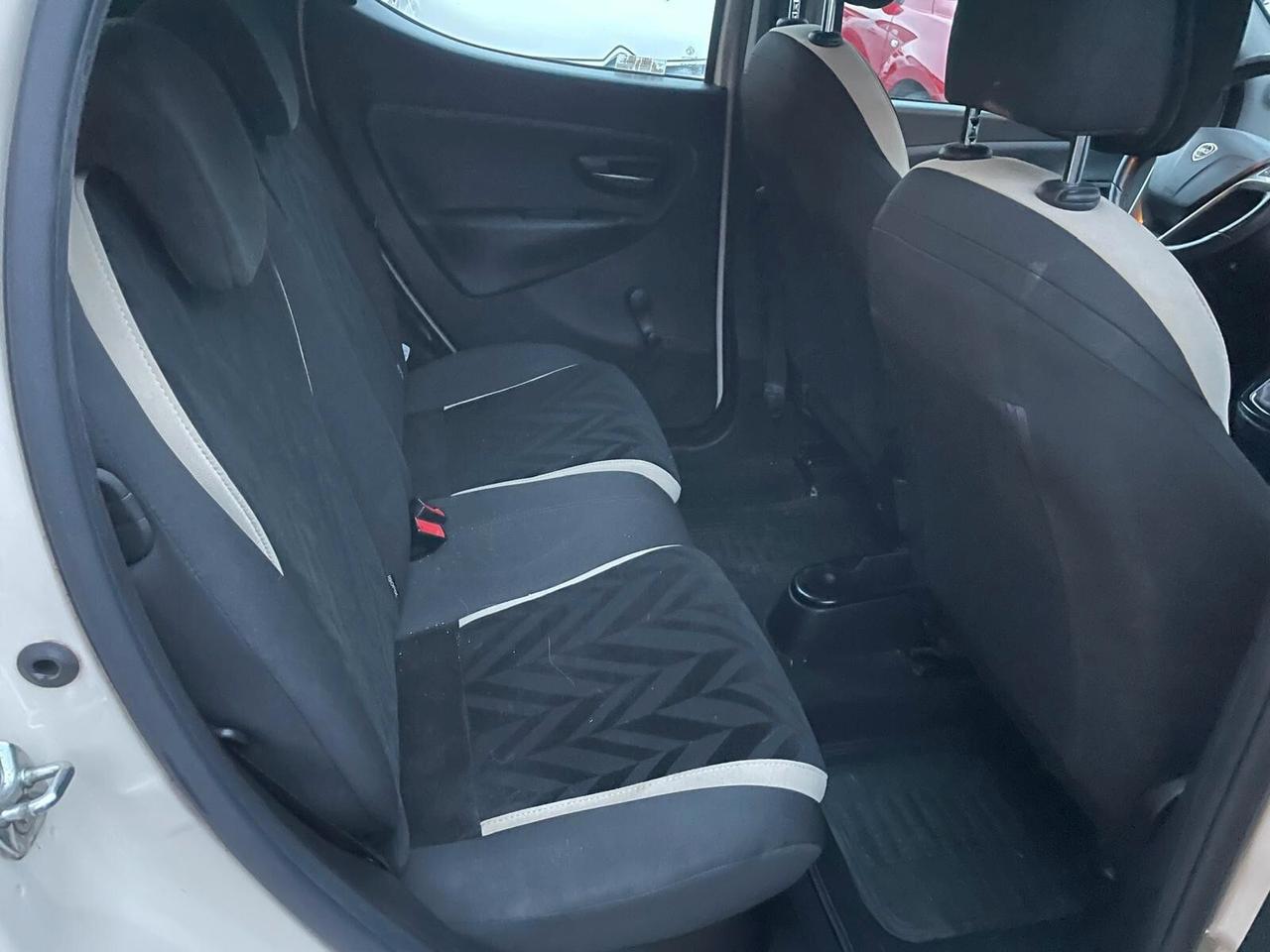 Lancia Ypsilon 1.2 BENZINA UNICO PROPRIETARIO OK PER NEOPATENTATI