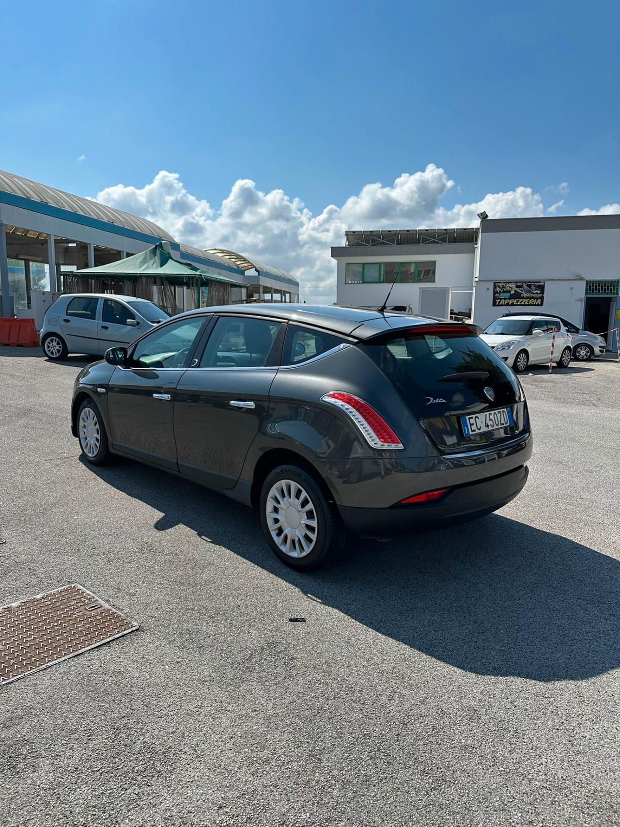 Lancia Delta 1.6 MJT DPF Platino