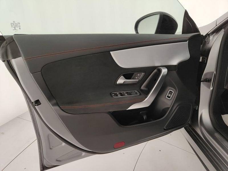 Mercedes-Benz CLA S.Brake CLA 220 d Automatic Shooting Brake AMG Line Premium