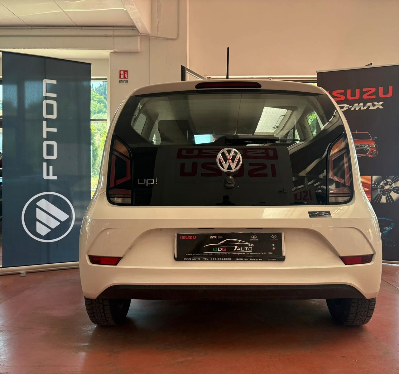 VOLKSWAGEN UP benzina 1000 CV 60 Km 155.974 X NEOPATENTATI