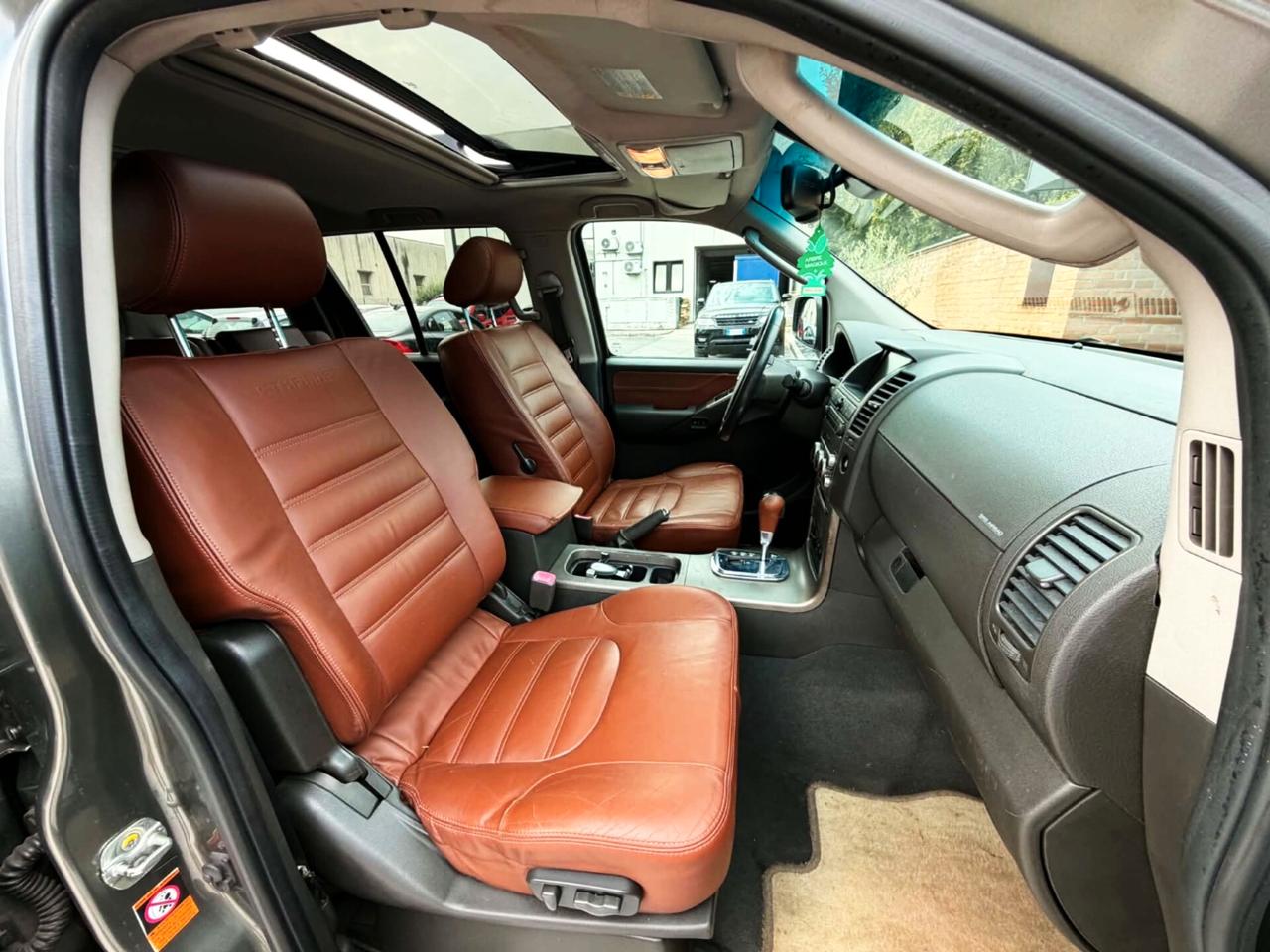 Nissan Pathfinder 2.5 dCi Platinum-7Posti-Navi,Pelle,Tetto-2010