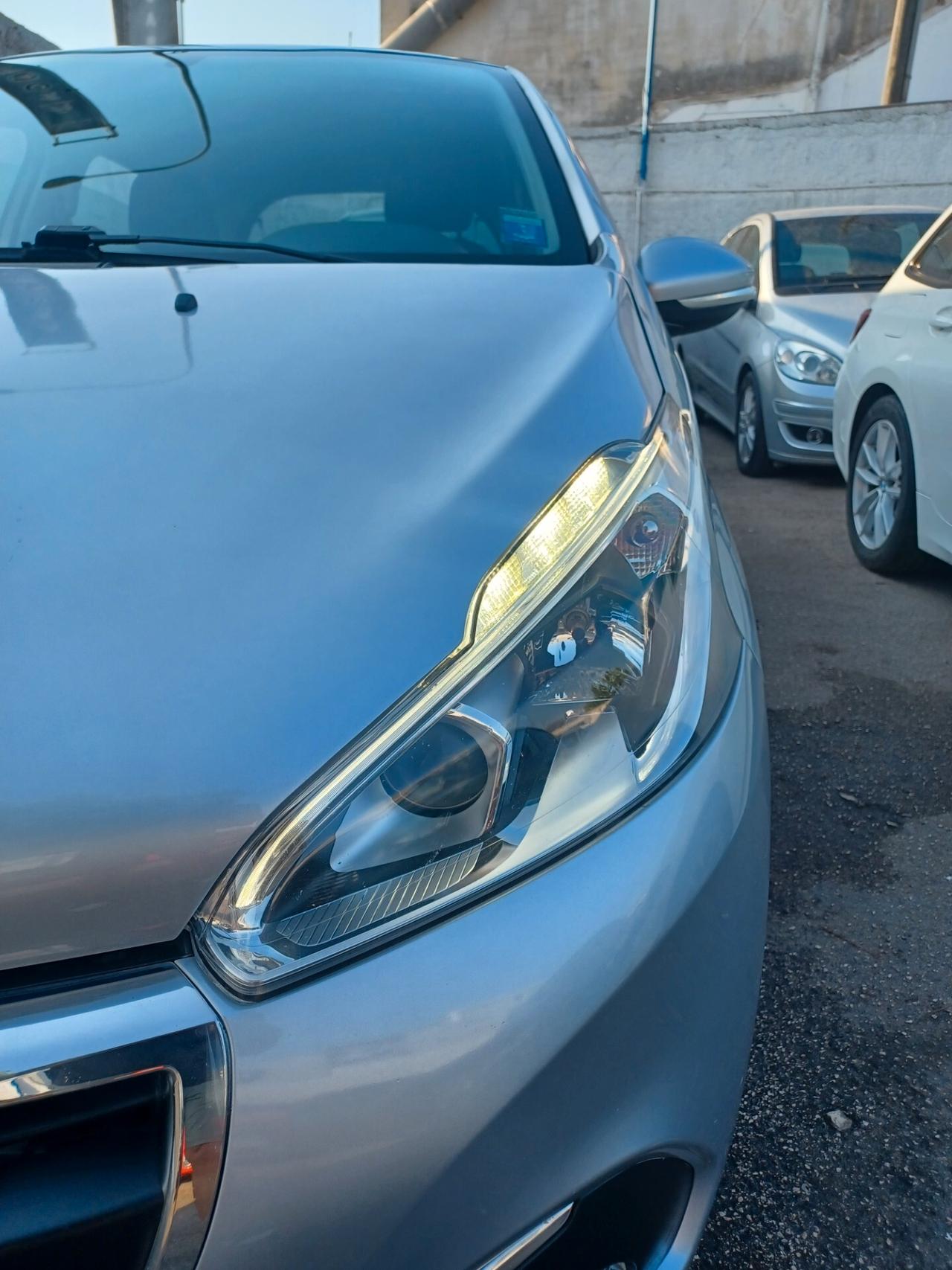 Peugeot 208 1.2 5 PORTE GPL ANNO 2016