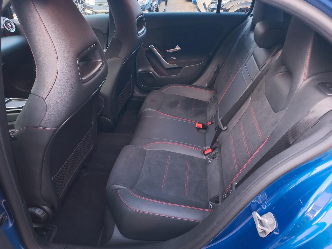 Mercedes-benz A 180 Automatic AMG Line Advanced Plus