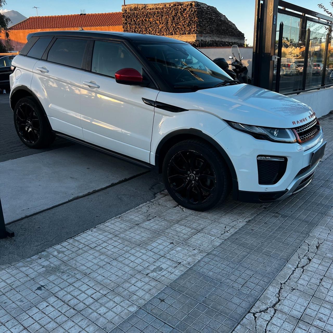 Land Rover Range Evoque 2.0 TD4 180 CV 5p. Autobiography