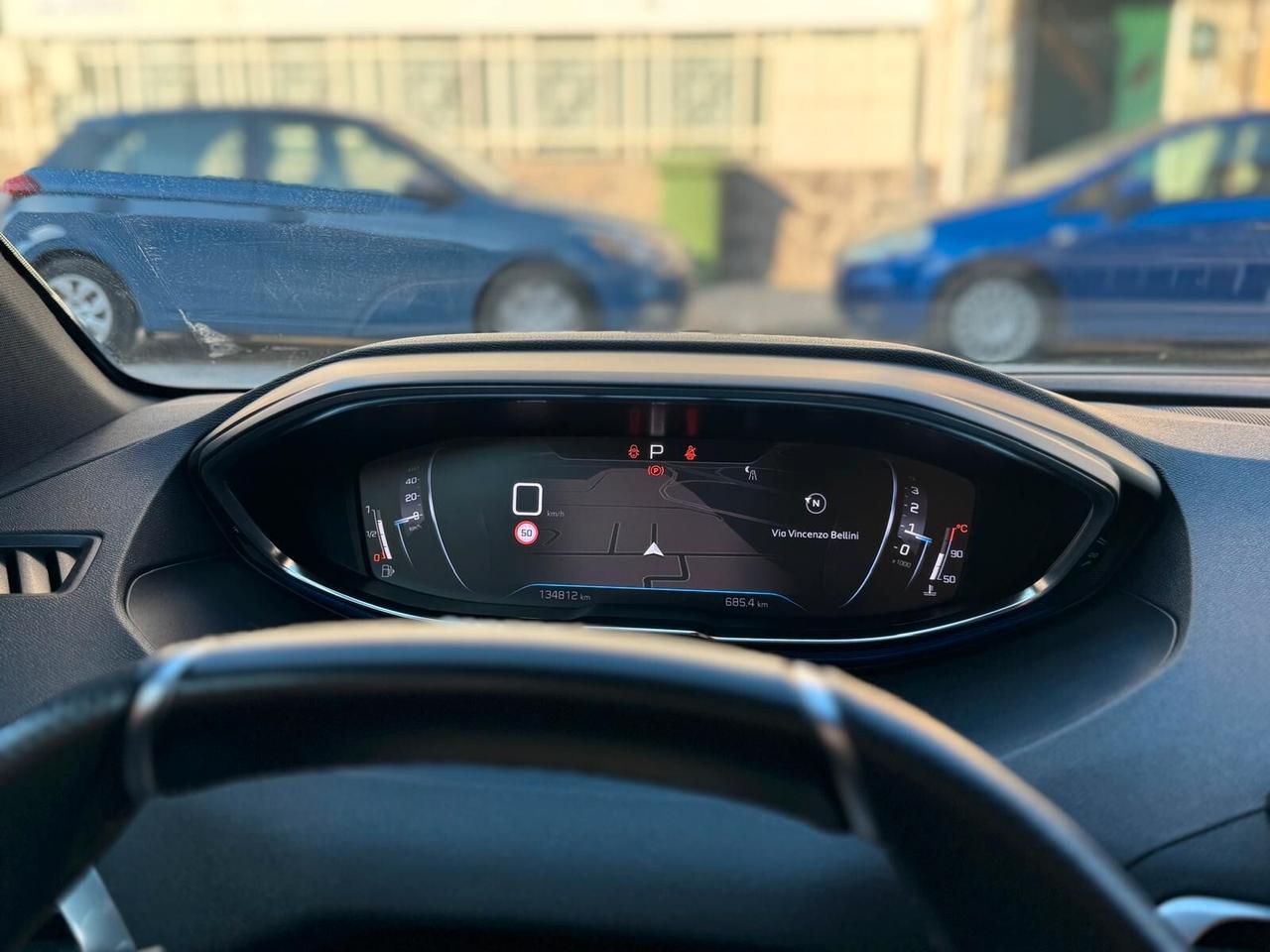 Peugeot 5008 BlueHDi 130 S&S EAT8 GT PACK