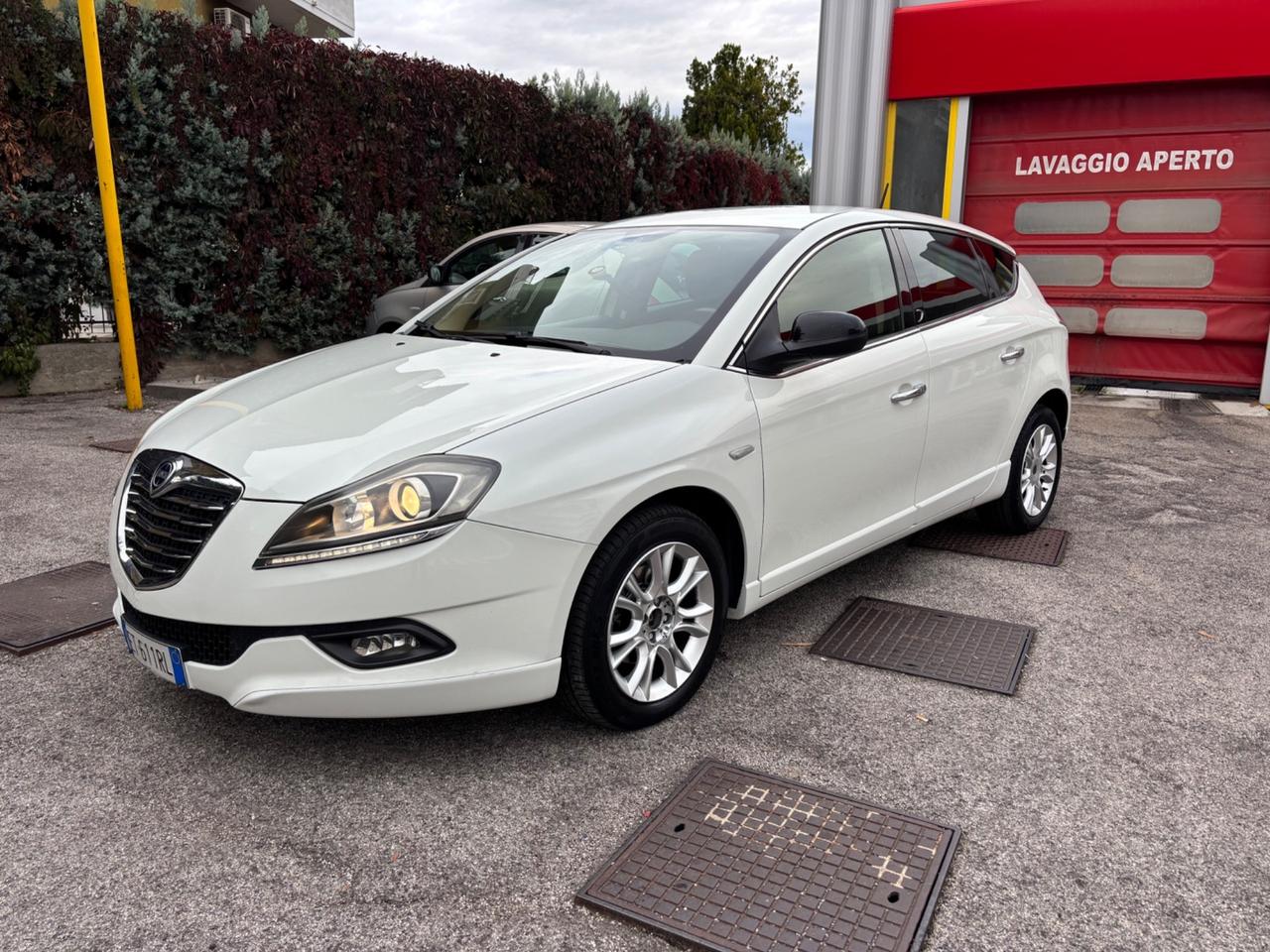 Lancia Delta 1.6 MJT DPF 105 CV Gold