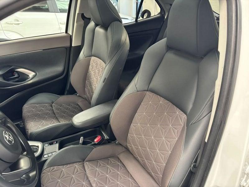 Toyota Yaris Cross Yaris Cross 1.5h Lounge fwd 116cv e-cvt