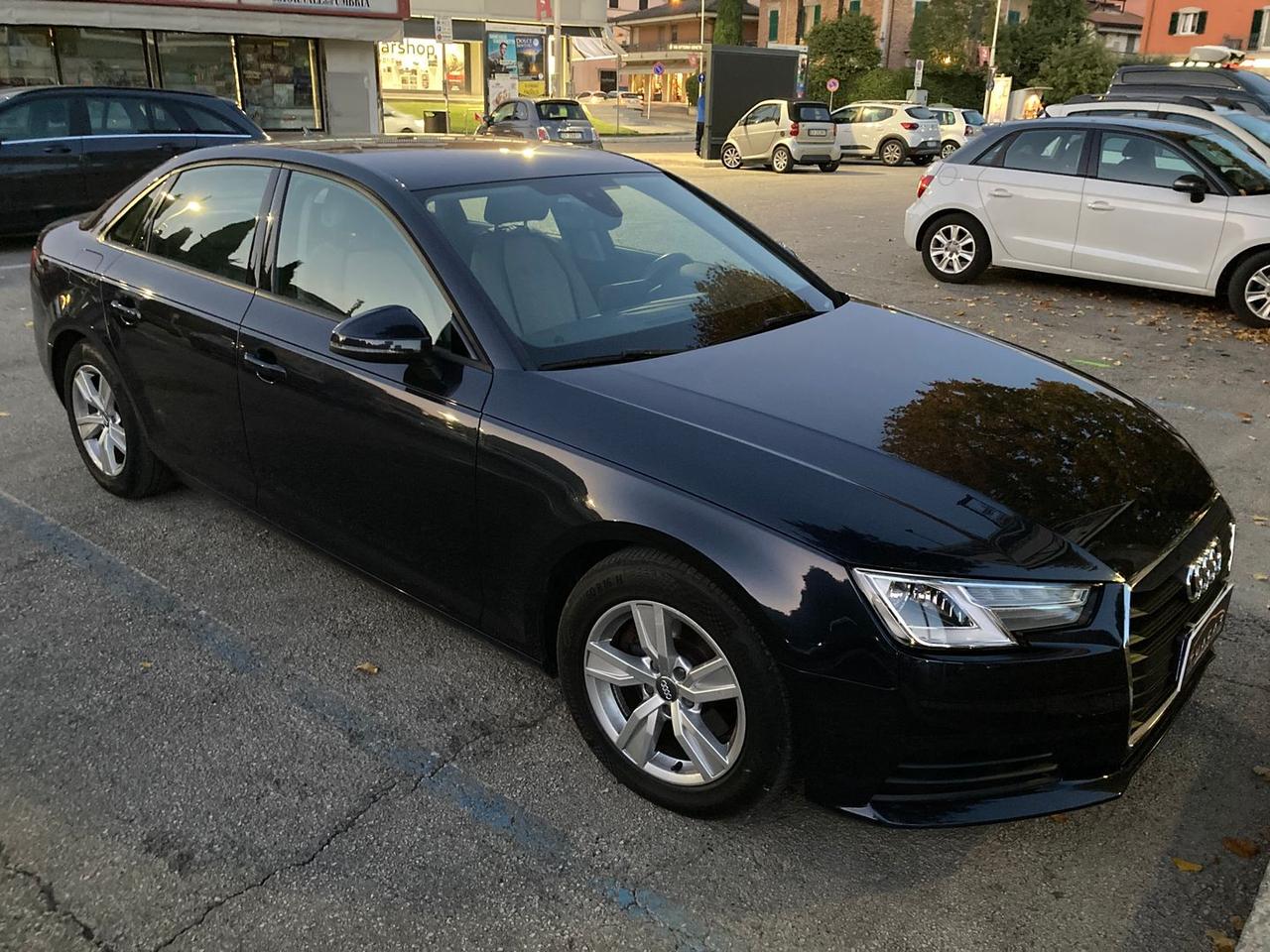 Audi A4 2.0 35 TDI Business #7324