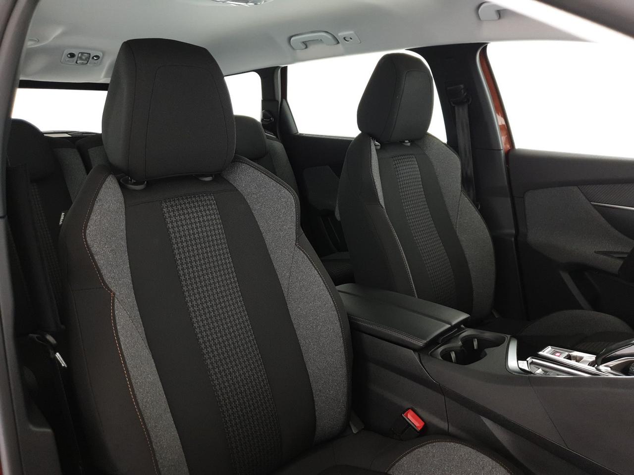 Peugeot 5008 1.5 bluehdi active business s&s 130cv eat8