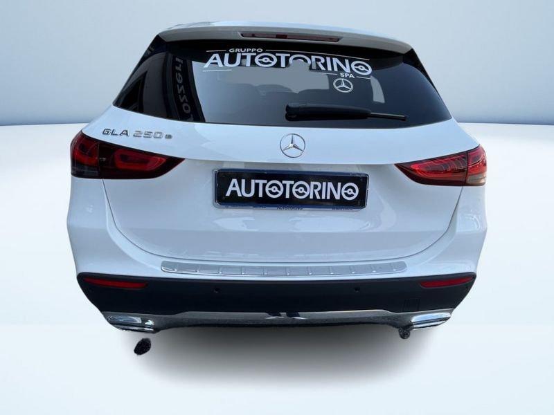 Mercedes-Benz GLA 250e EQ-Power Automatic Progressive