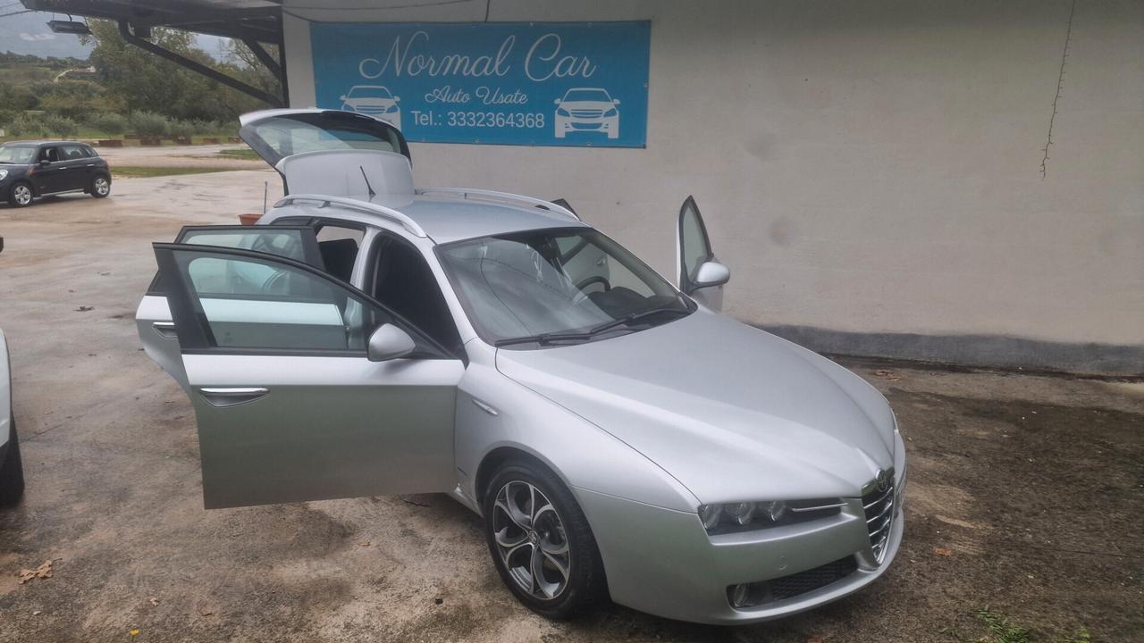 Alfa Romeo 159 1.9 JTDm Sportwagon Distinctive