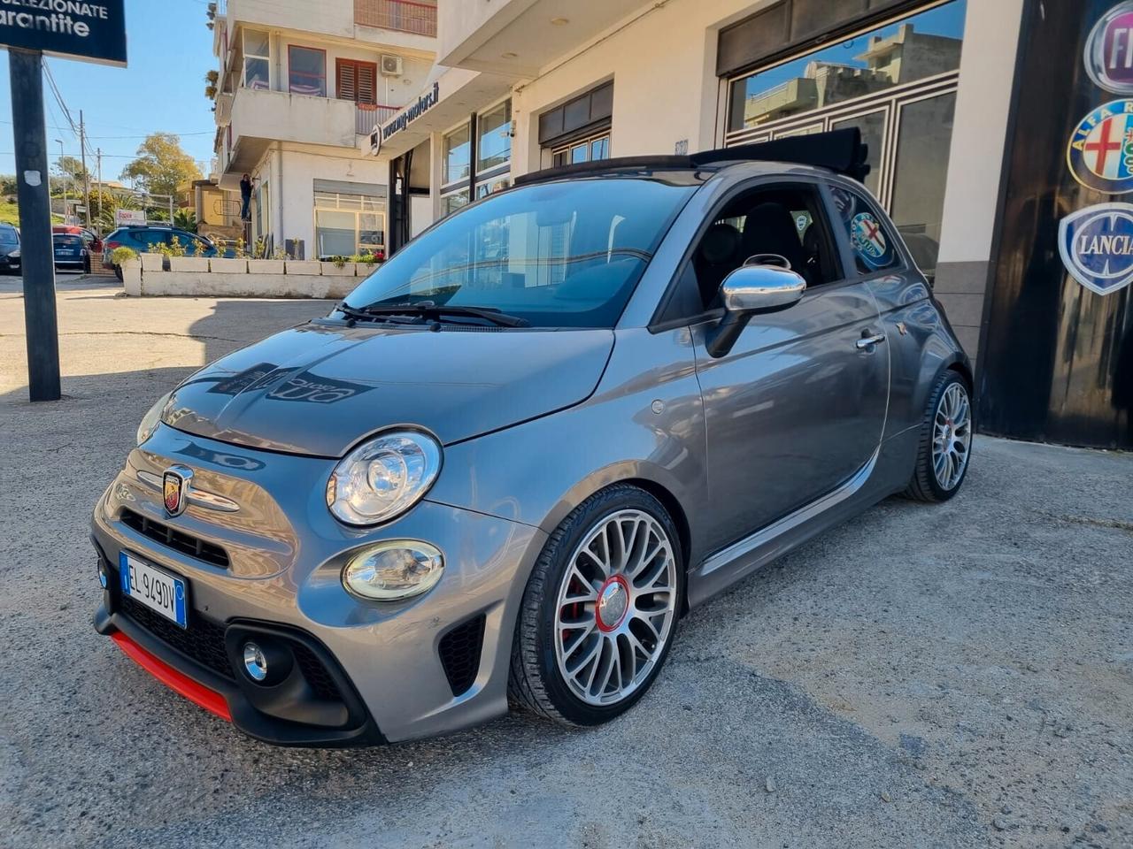 Abarth 500 C 1.4 Turbo T-Jet Custom Cabriolet