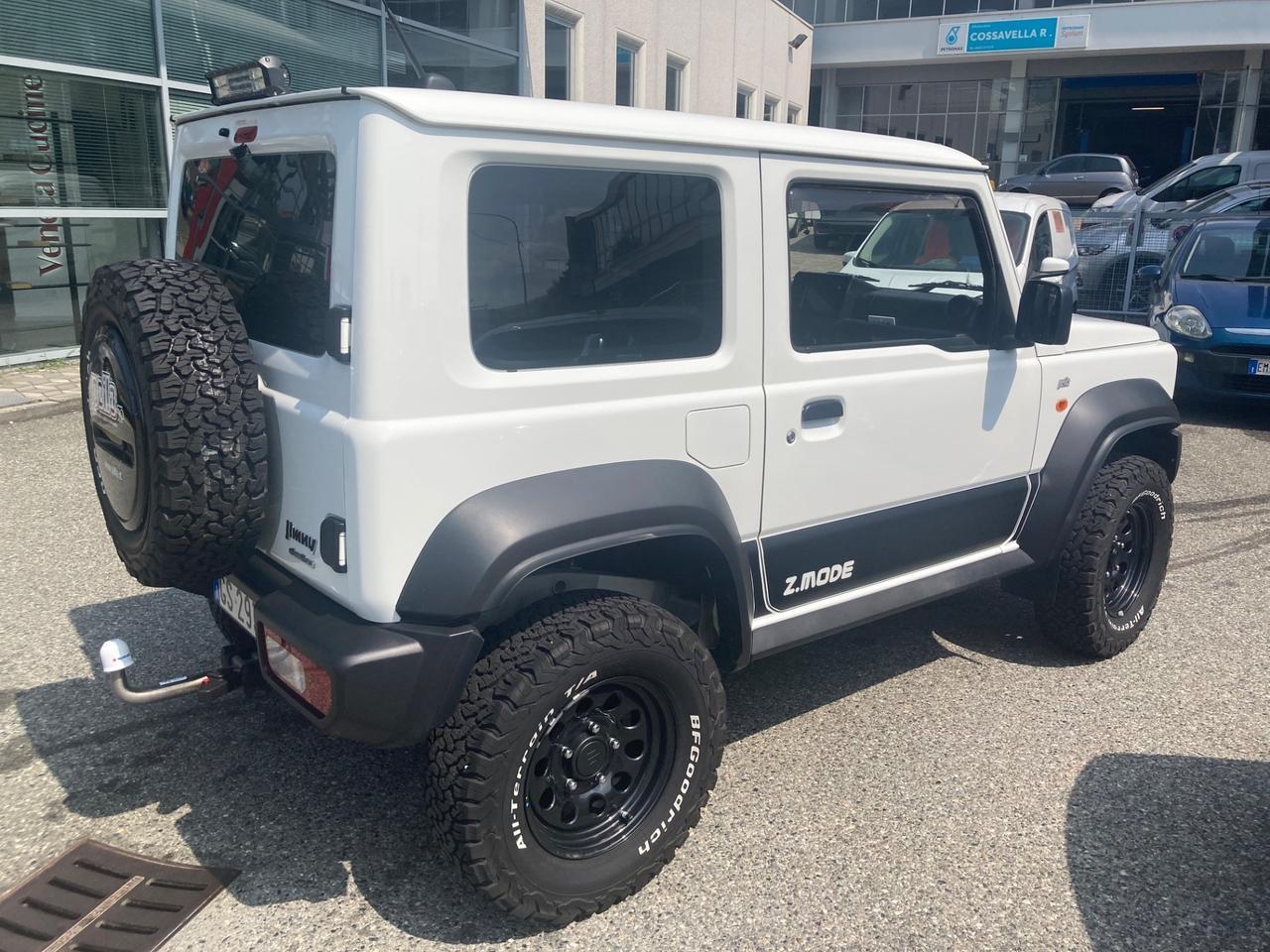 Suzuki Jimny 1.5 5MT PRO (N1)