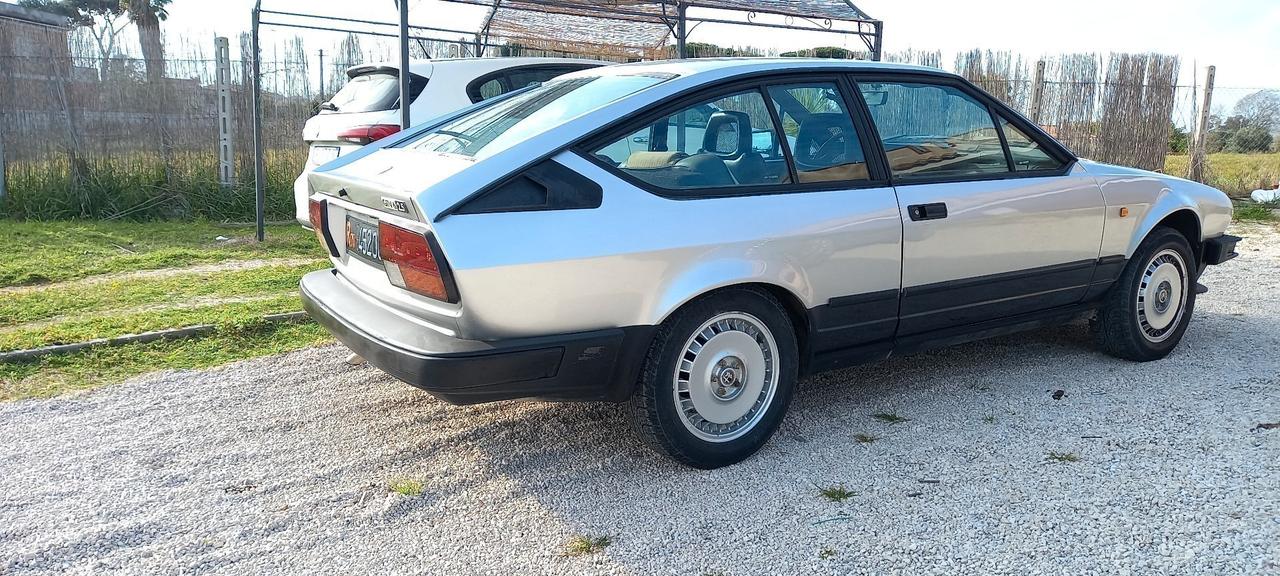 Alfa Romeo Alfetta GTV 2.0