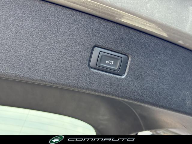 AUDI Q5 SPB 40 TDI quattro S tronic Identity Black MATRIX