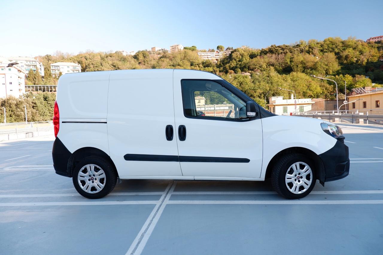 Fiat Doblo Doblò 1.6 MJT 105CV S&S PC-TN Cargo Lounge EURO6D-ISC-FCM