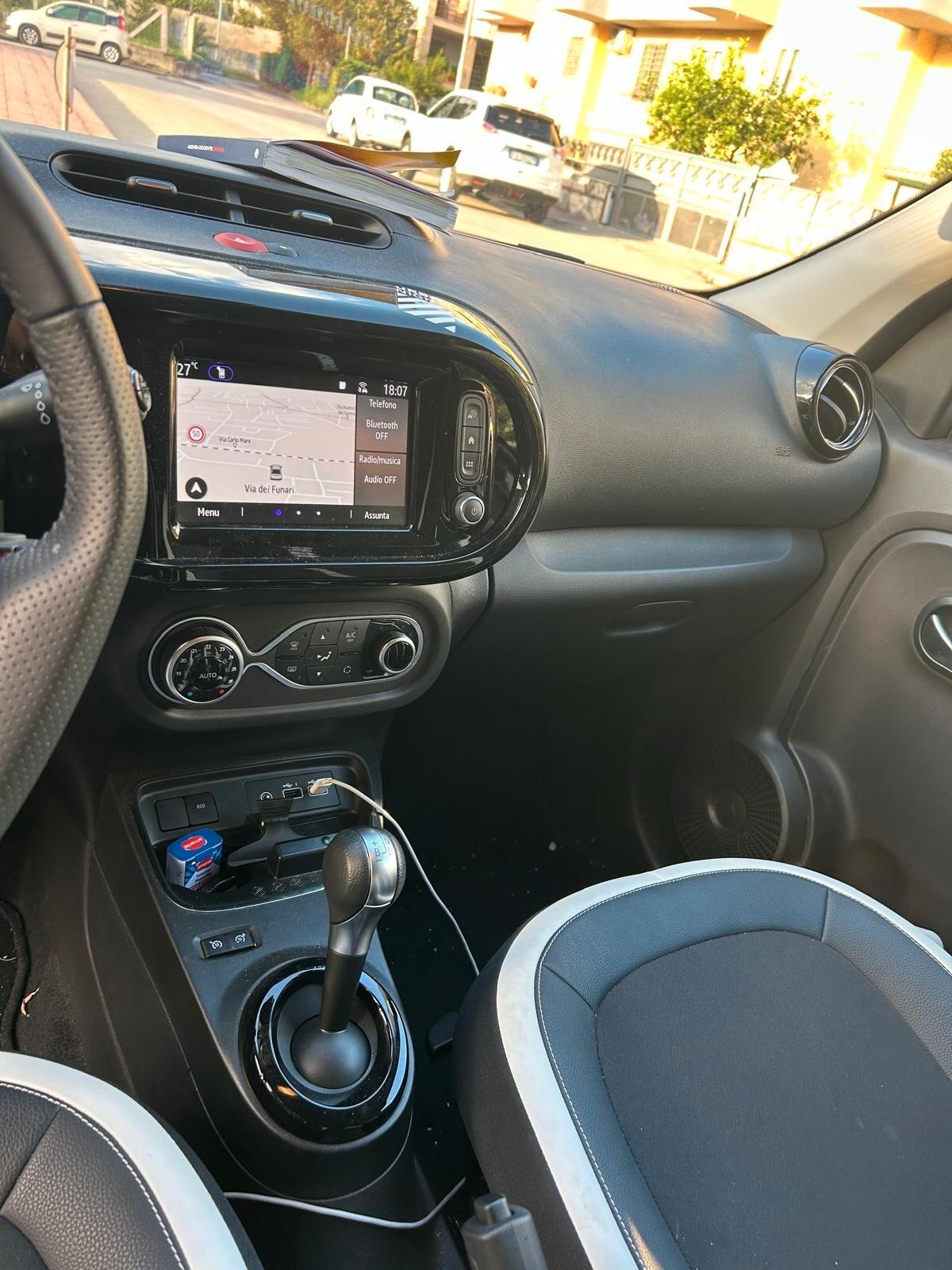 Renault Twingo Electric Urban Night