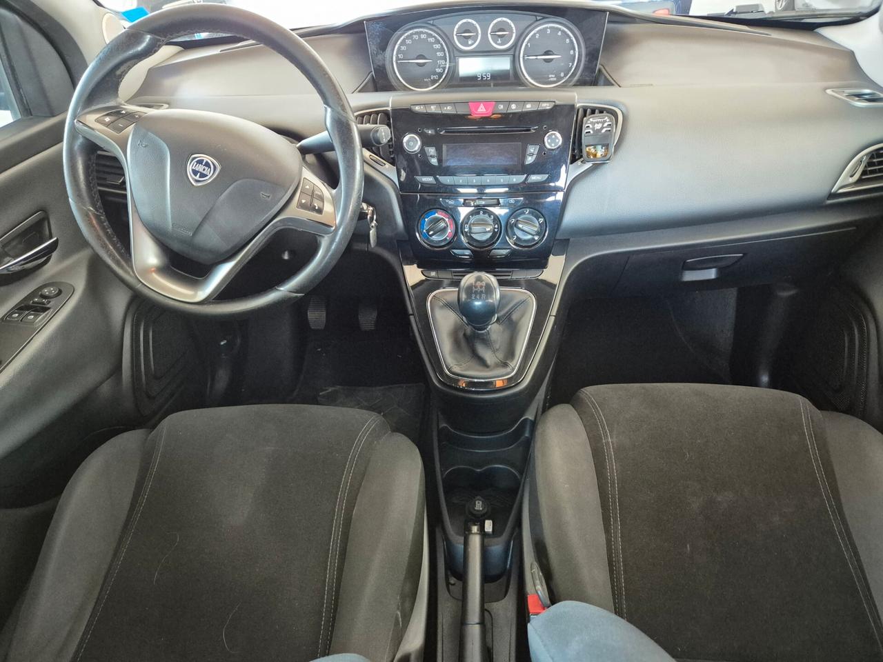 Lancia Ypsilon 1.2 69 CV 5 porte S&S Gold