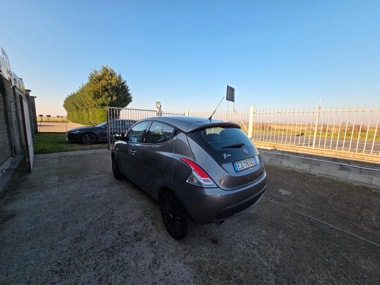 Lancia Ypsilon 1.2 69 CV 5 porte Elle