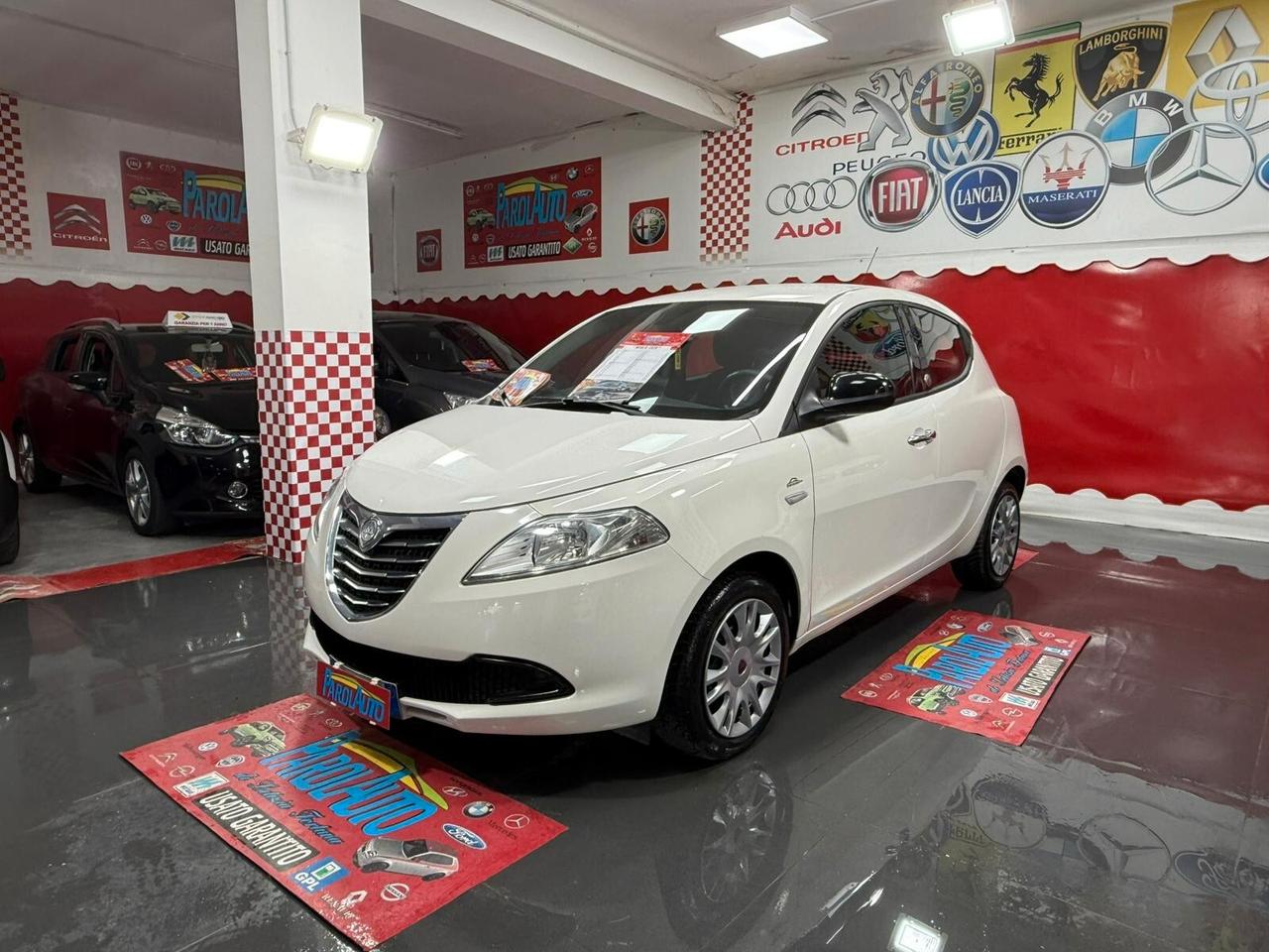 Lancia Ypsilon 1.2 69cv GPL Ecochic - 2012