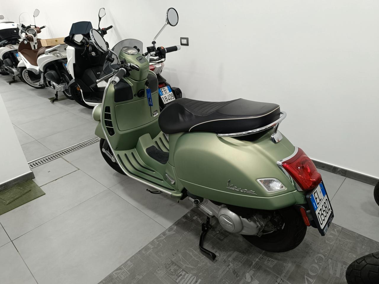 Vespa 6 giorni gt300