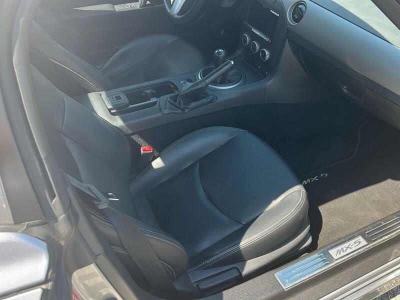 Mazda MX-5 MX-5 1.8 Wind (mid)