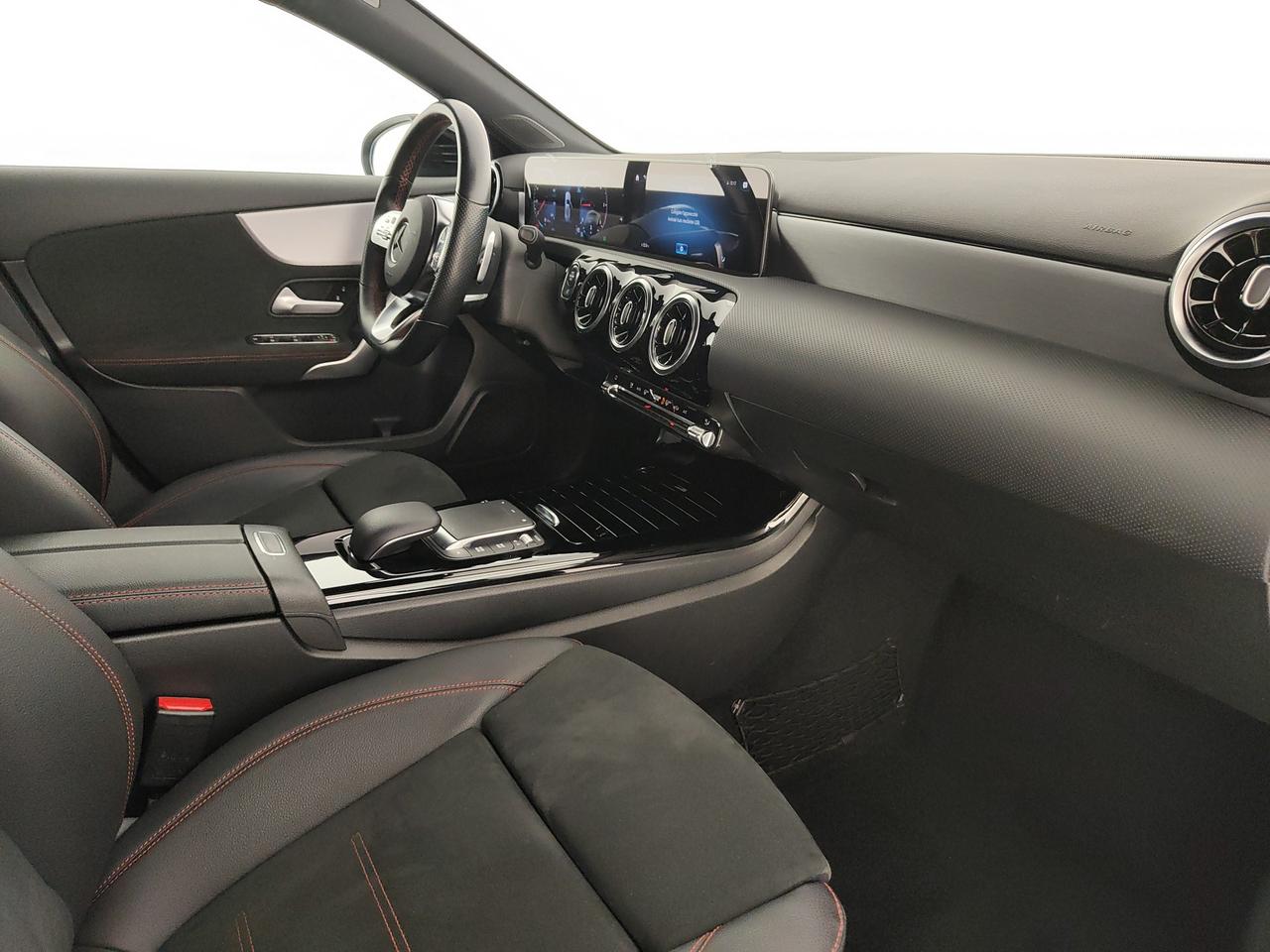 Mercedes-Benz A 180 d Premium auto