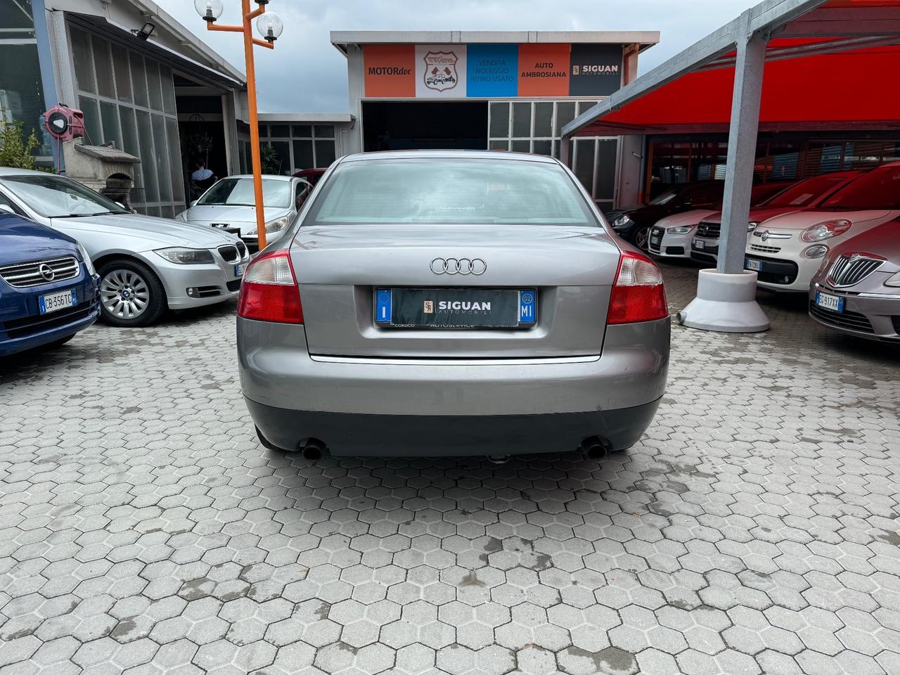 Audi A4 3.0 V6 30V cat QUATTRO