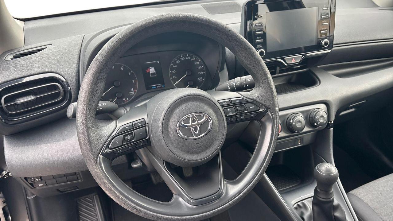 Toyota Yaris 1.0 5 porte Active