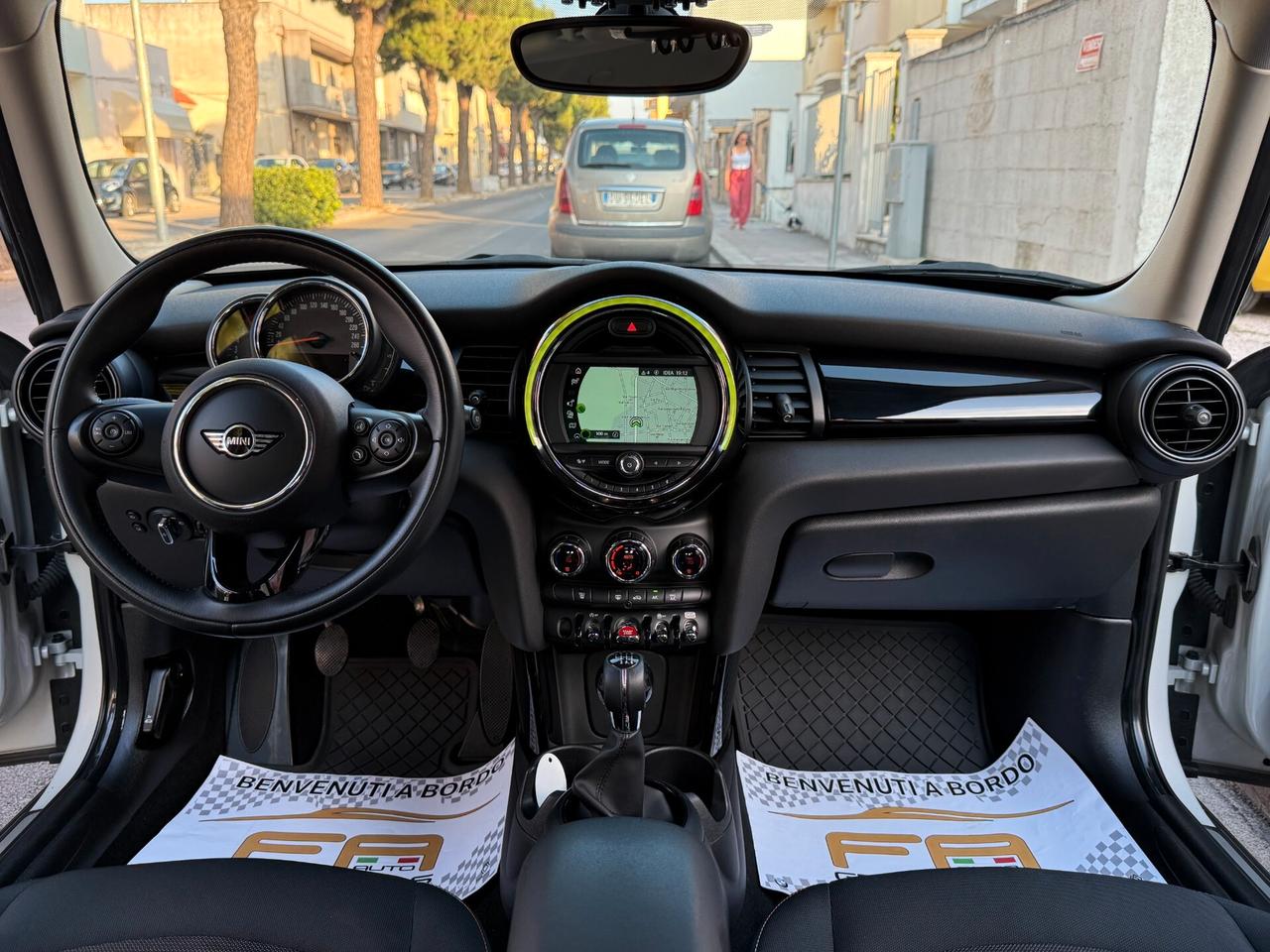 Mini 1.5 Cooper D 5porte B.Street NAVI LED - 2019