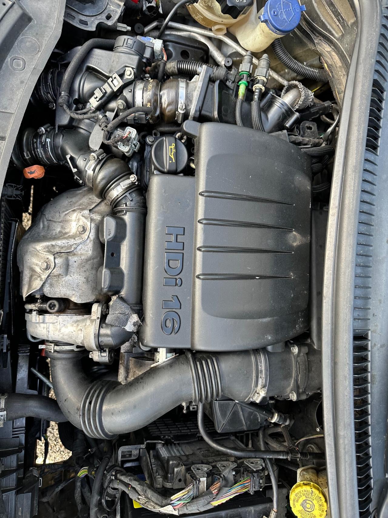 Peugeot 207 1.6 HDi 110CV neopatentati