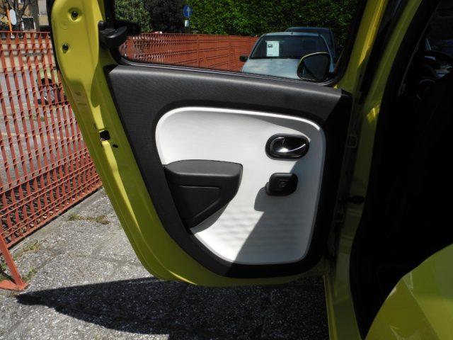 RENAULT Twingo 1.0 SCe Zen 5p. - OK NEOPATENTATI - "DA VETRINA"