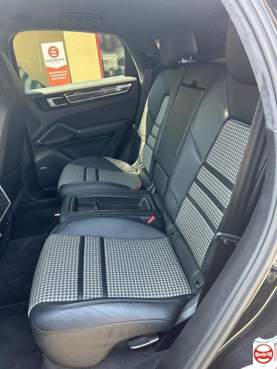 PORSCHE - Cayenne Coupe 3.0 e-hybrid tiptronic