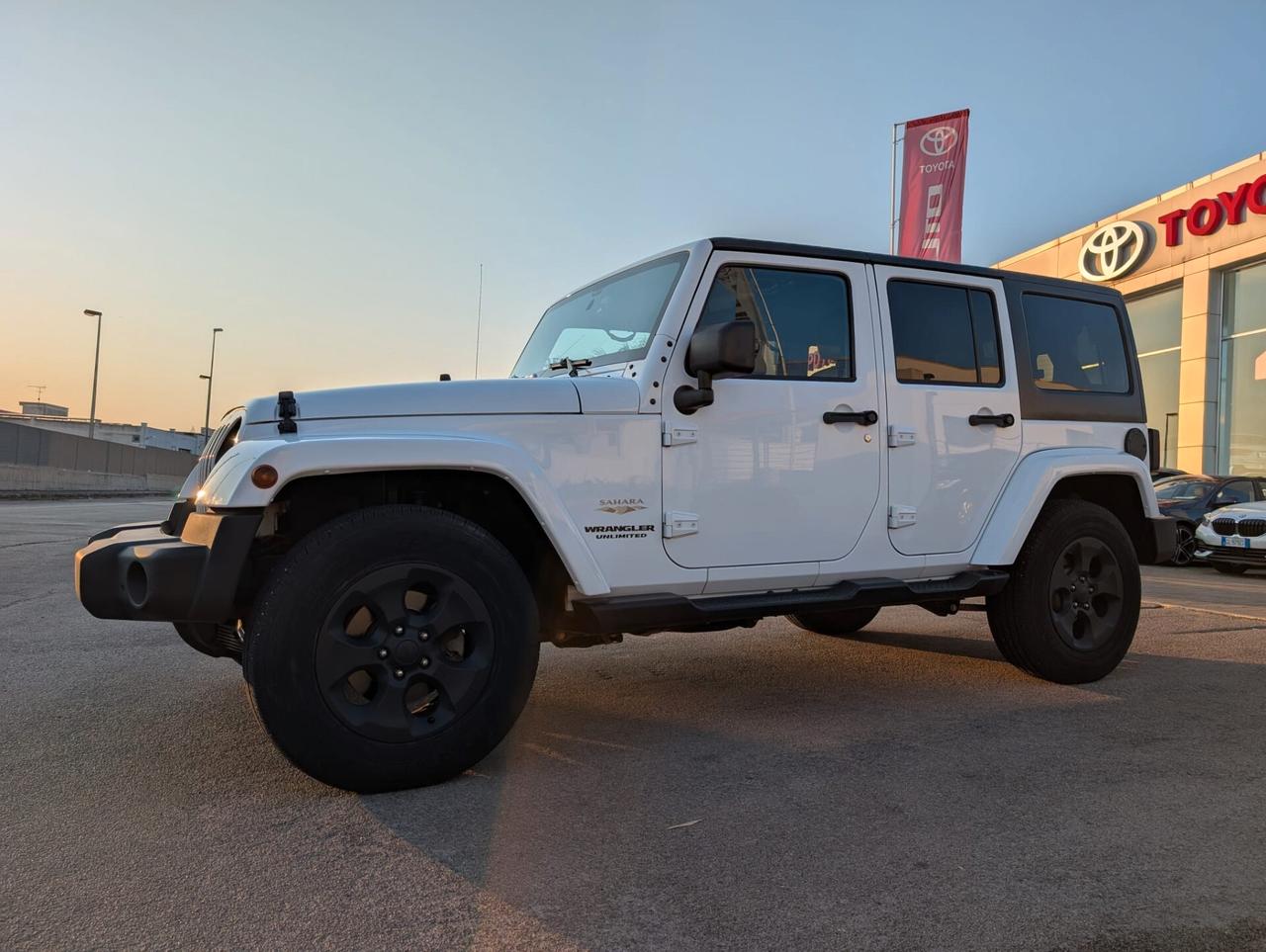 Jeep Wrangler Unlimited 2.8 CRD DPF Sahara Auto