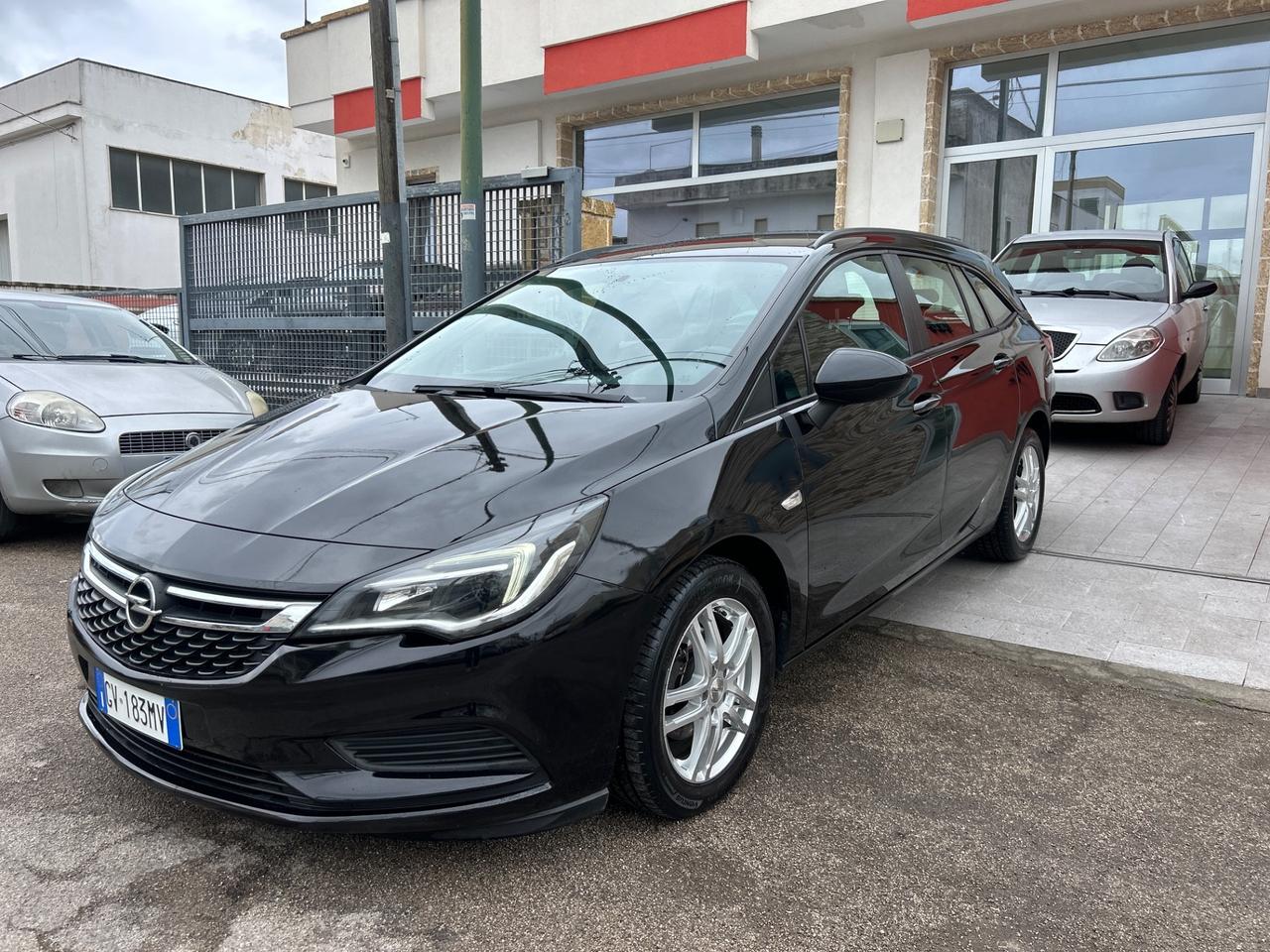 Opel Astra 1.6 110 CV 5 porte-2019/NAVI