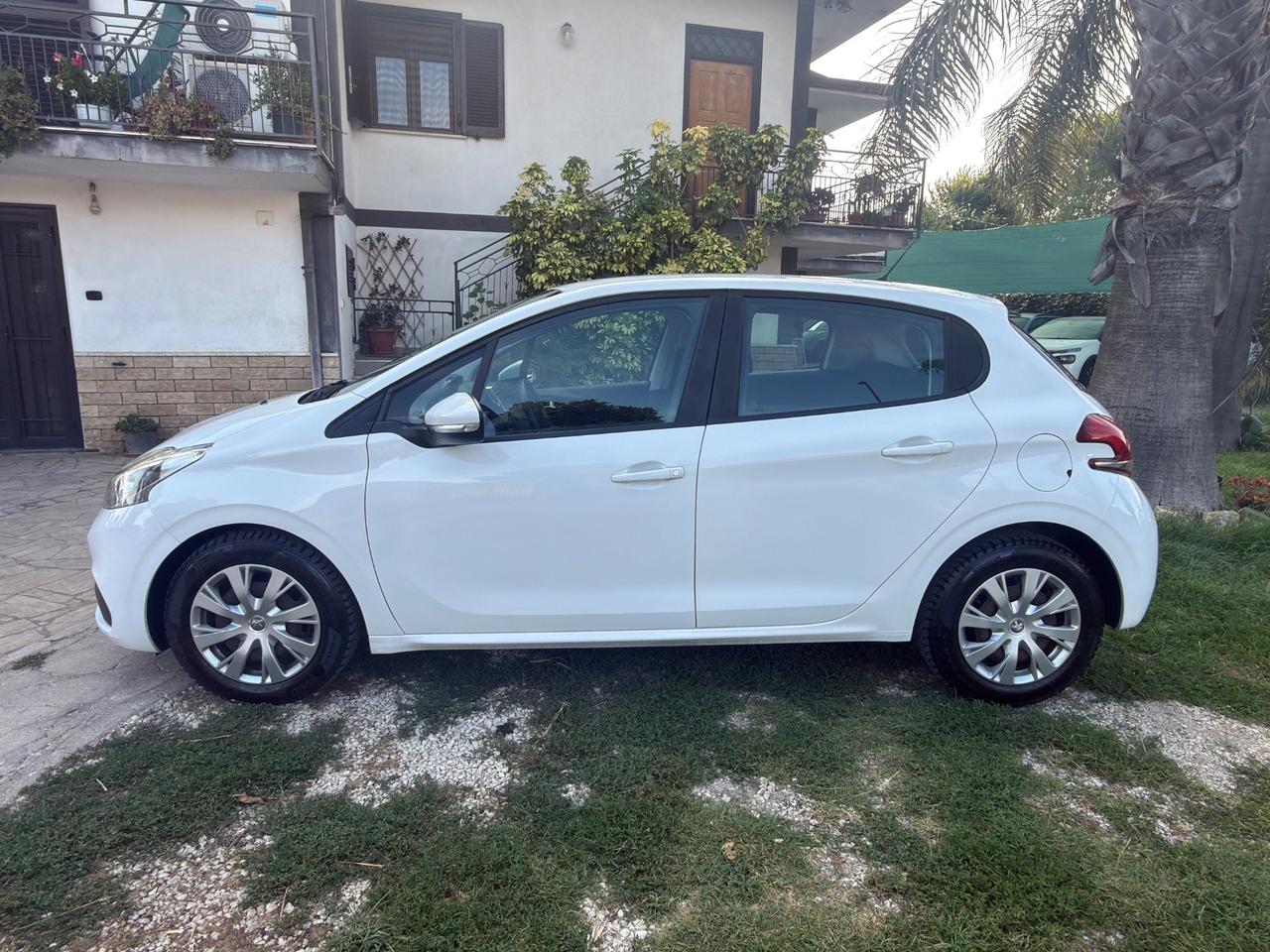 Peugeot 208 BlueHDi 75 5 porte Active