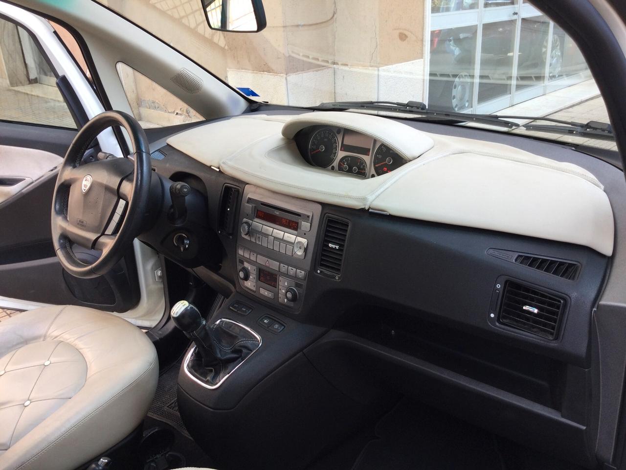 Lancia MUSA 1.3 Mjt 95 CV 5th Avenue