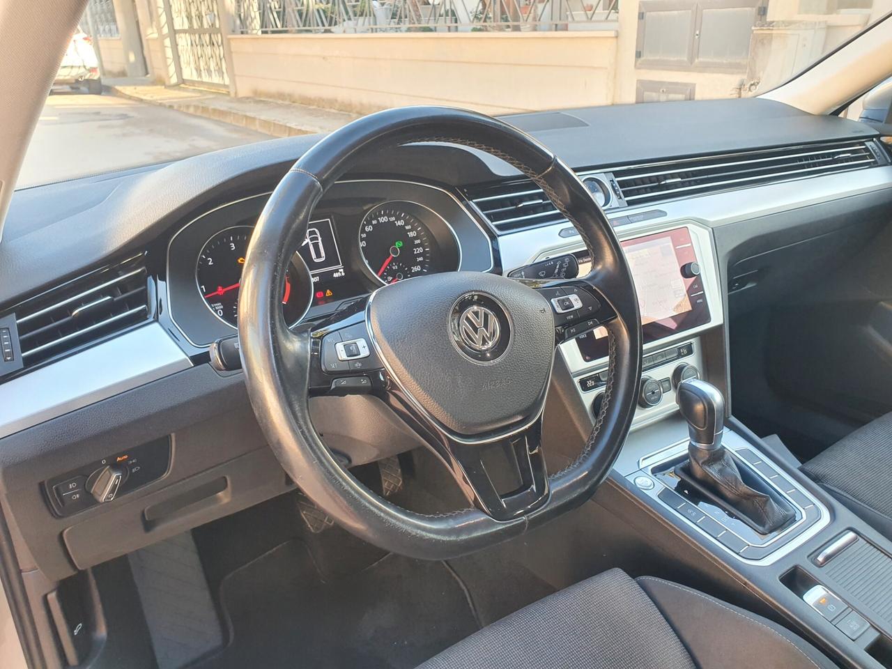 VW Passat Variant 1.6 TDI 120 CV DSG my 19