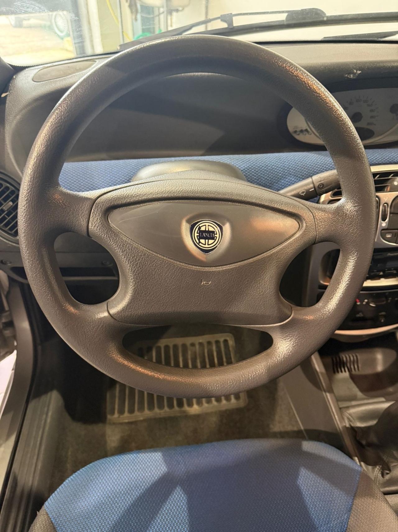 Lancia Y 1.2i cat Elefantino -NEOPATENTATI-CONTO VENDITA