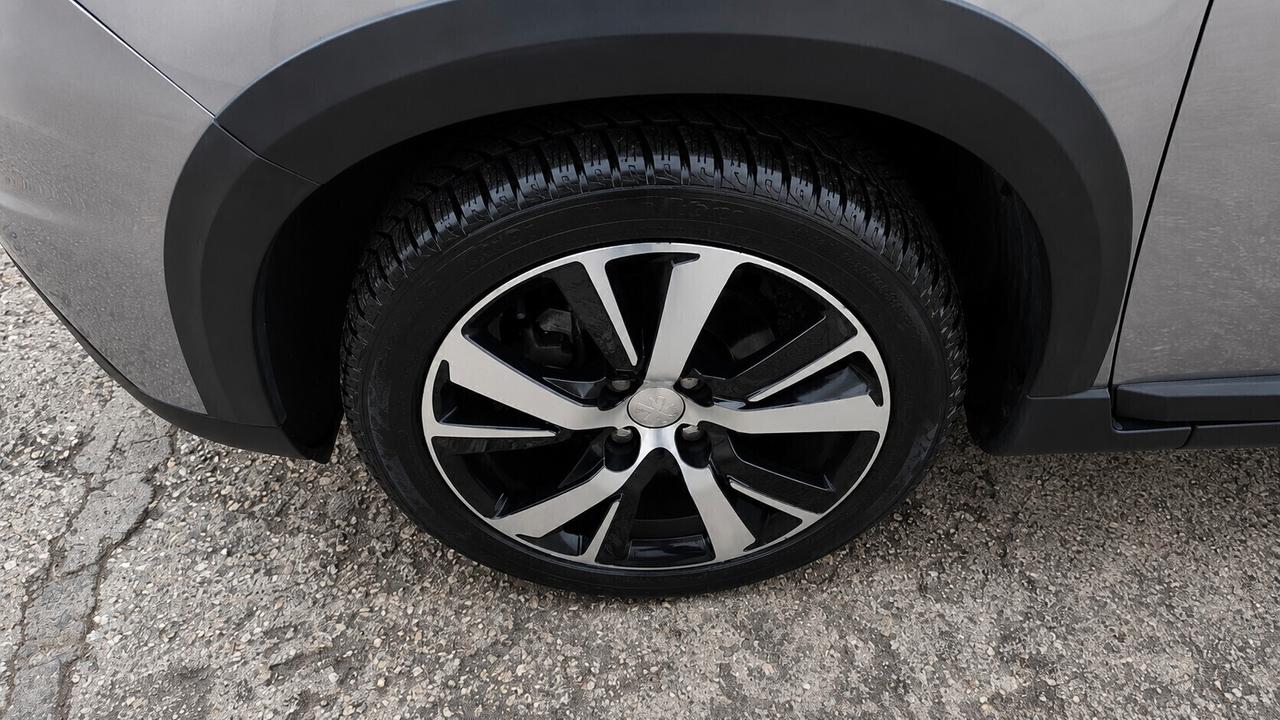 PEUGEOT 2008 120 CV
