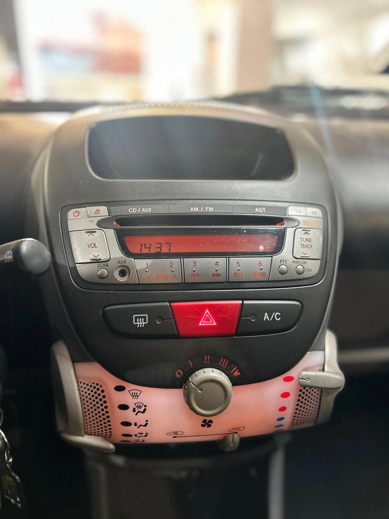 Citroen C1 1.0 5 porte- (VENDUTA)