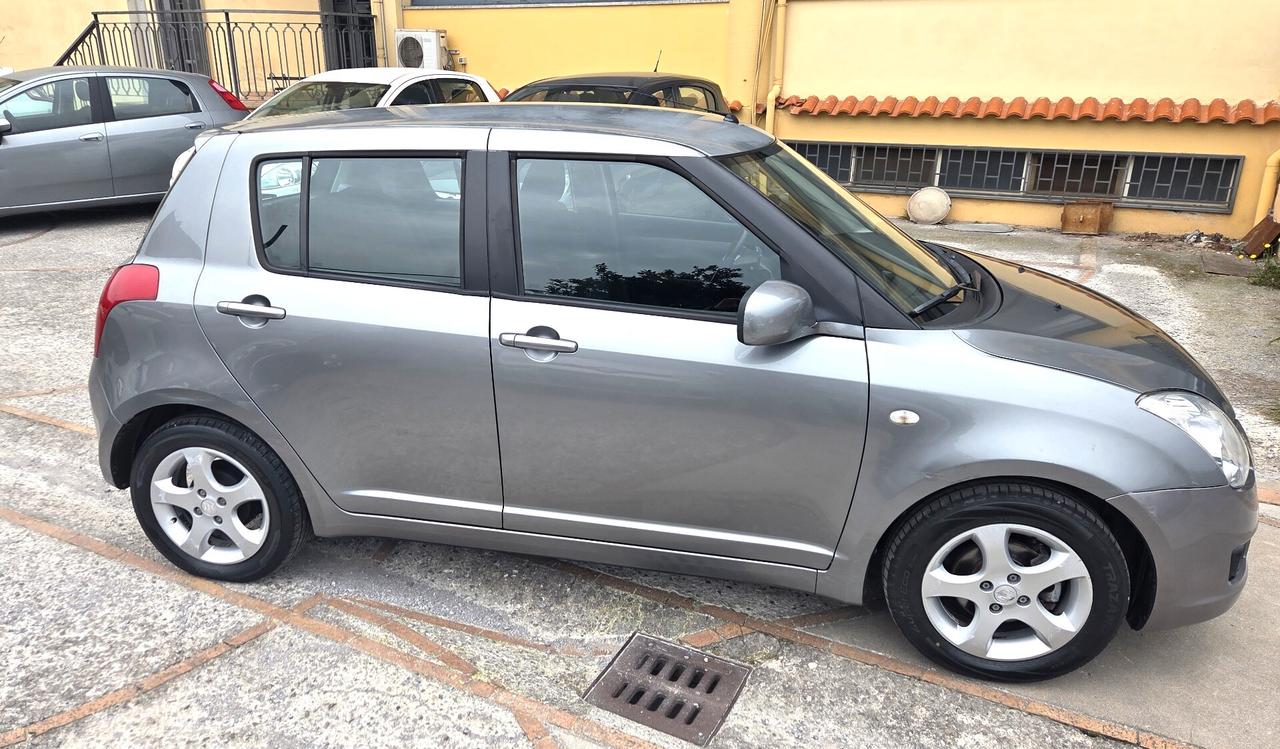 Suzuki Swift 1.3 5p. GLX BEN TENUTA NAVIGATORE GARANZIA