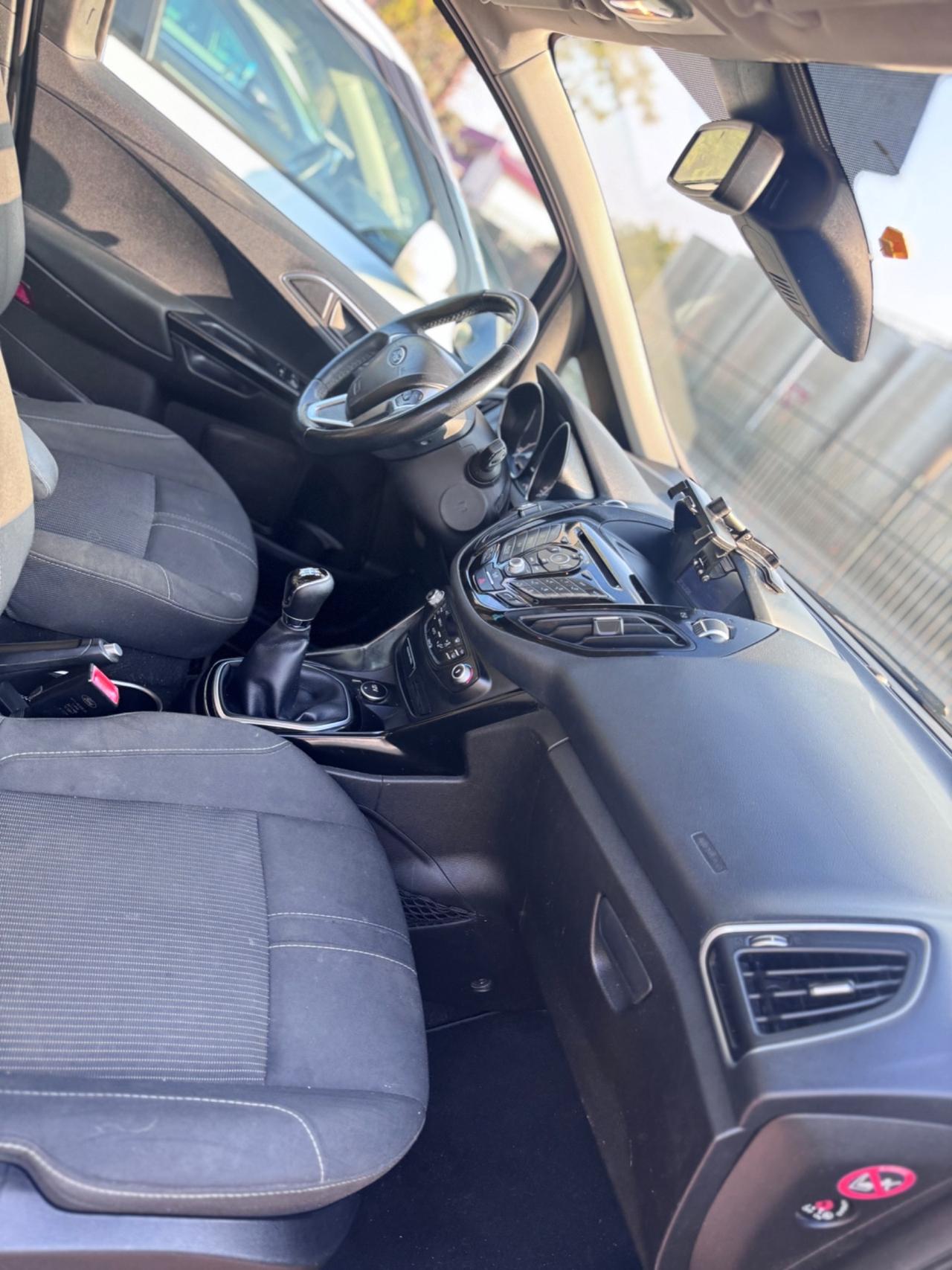 Ford B-Max 1.5 TDCi 75 CV Business Titanium