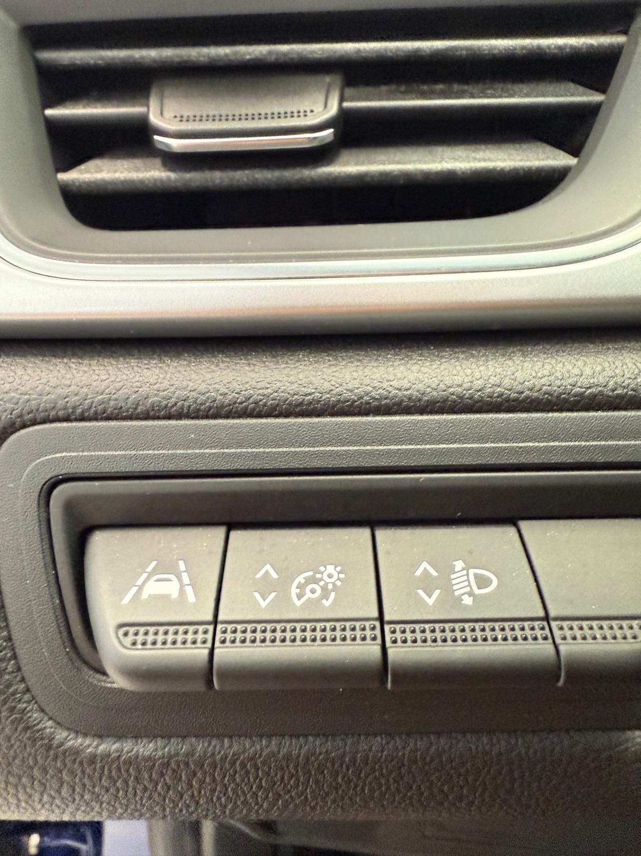 Renault Captur 1.5 DCI Intens115cv NAVI,FARI LED,BLUETOOTH,AZIENDALE RENAULT,KM CERTIFICATI,CAMBIO AUTOMATICO