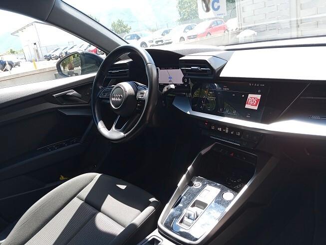 Audi A3 Sedan 35 TDI S tronic Business