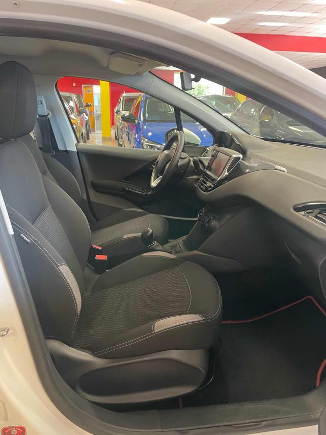 PEUGEOT 208 PureTech 82 5 porte *OK GUIDA NEO PATENAT