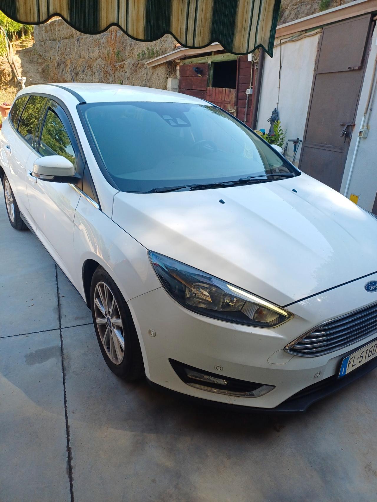 Ford Focus 1.5 TDCi 120 CV Start&Stop Powershift SW Titanium