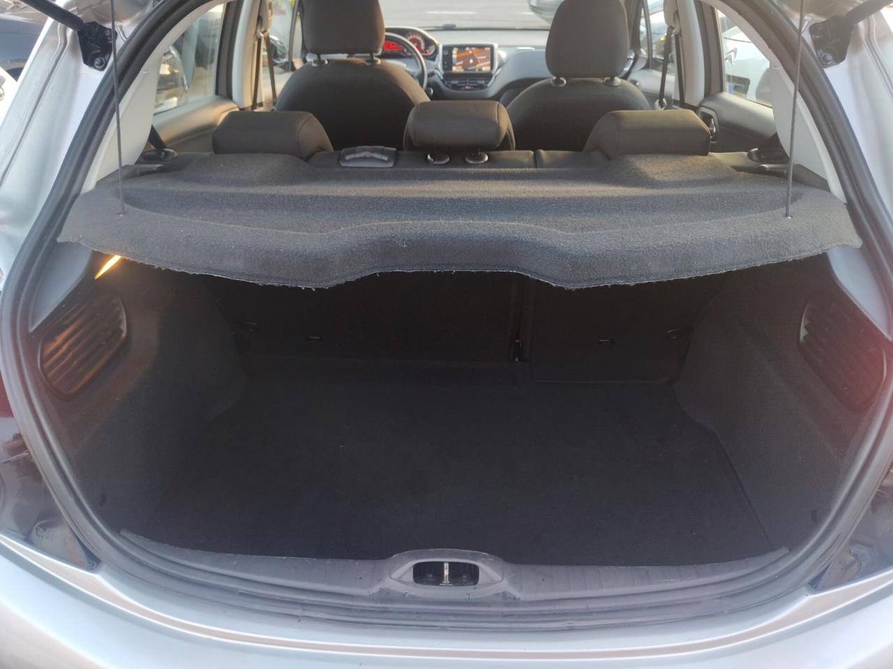 Peugeot 208 PureTech 82 5 porte Allure